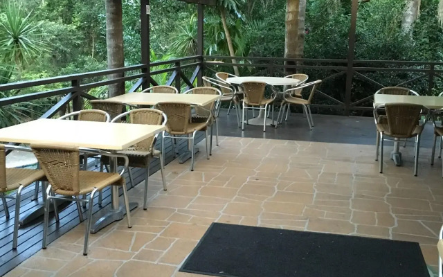 Avoca Beach Hotel