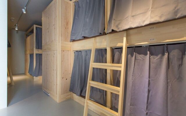 Bed Stock - Hostel
