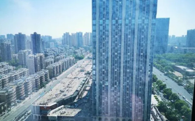 Yiyi Sentiment Apartment Hotel