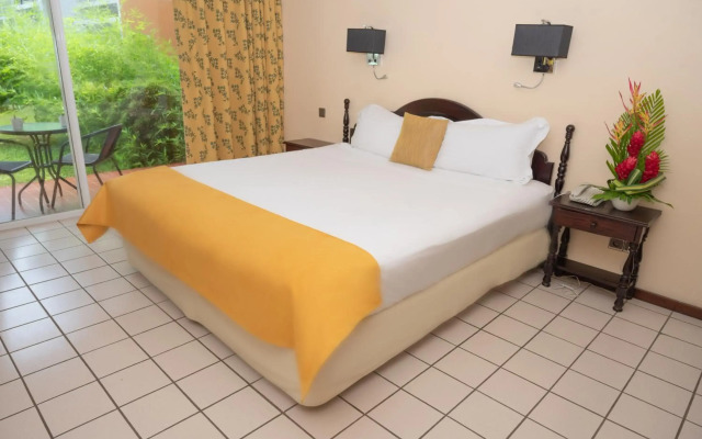 Hotel Bakoua Les Trois Ilets