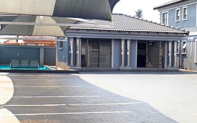 KwaZikode Bed & Breakfast