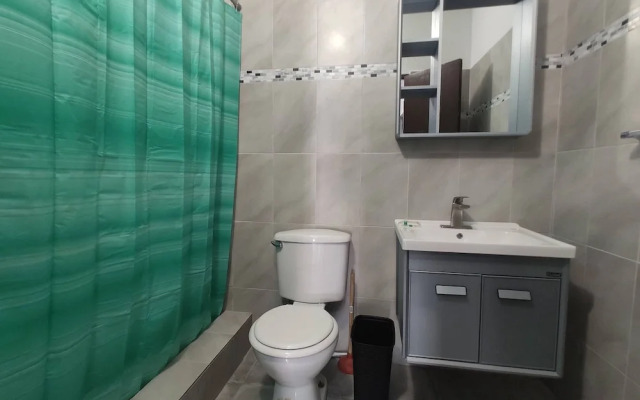 Tropical Breeze Escapes Couples Studio