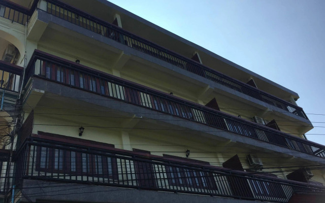 Mountain View Riverside Boutique Hotel