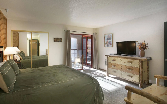 Aspen Creek by 101 Great Escapes
