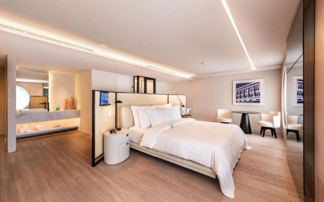 Hotel Unique
