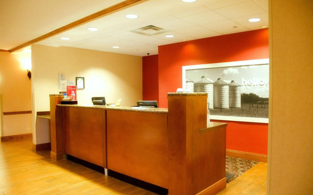 Hampton Inn and Suites College Station