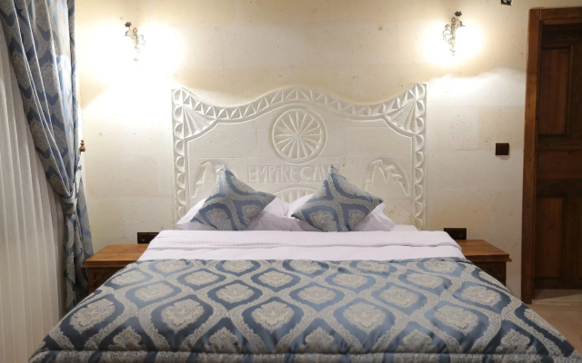 Empire Cave Hotel