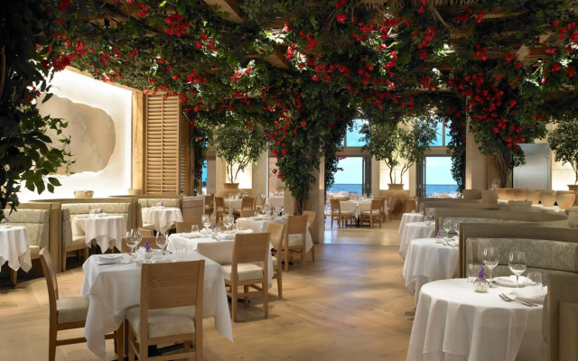Acqualina Resort & Residences On The Beach