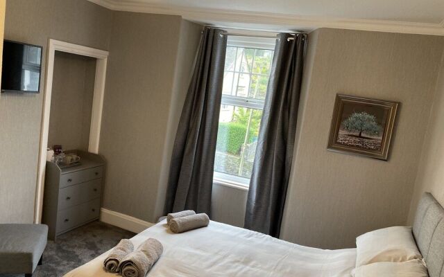 Thornleigh House