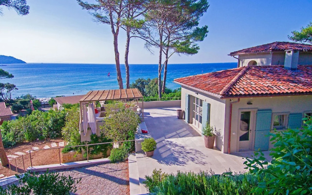 Red Mullet House in Procchio