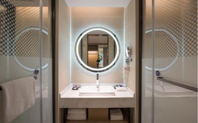 Mercure Shanghai Hongqiao Railway Station