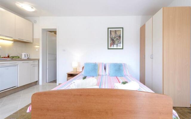 Guest House Rooms Rose