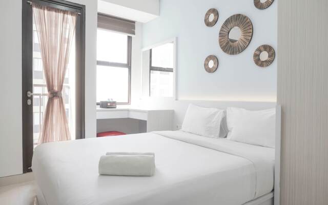 Nice And Elegant Studio At Transpark Cibubur Apartment