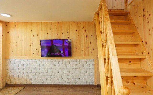 Ulsan Matryoshka Pension