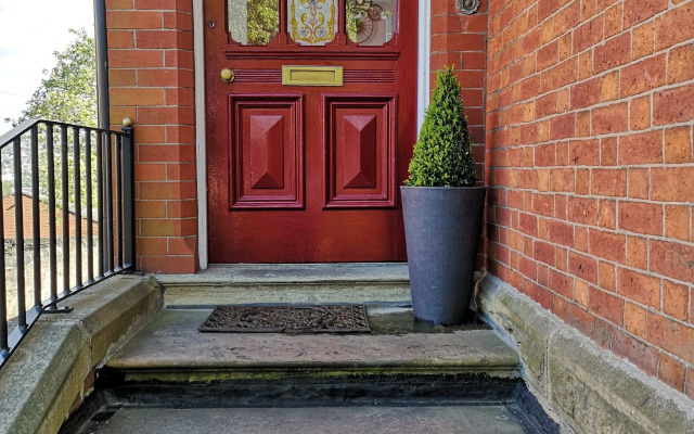 Chimneys Guest House