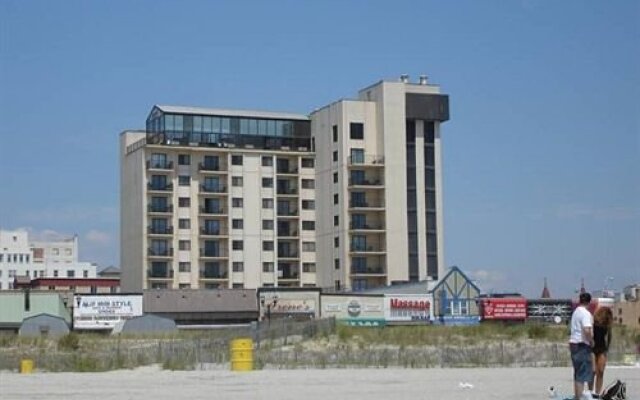 La Renaissance Suites
