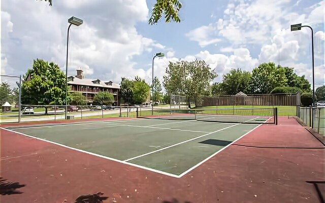 Overlook Grove - 2 Br Condo