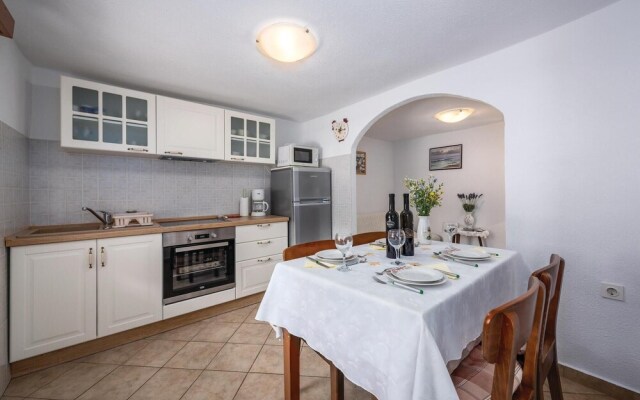 Amazing Home in Cere With Wifi and 2 Bedrooms