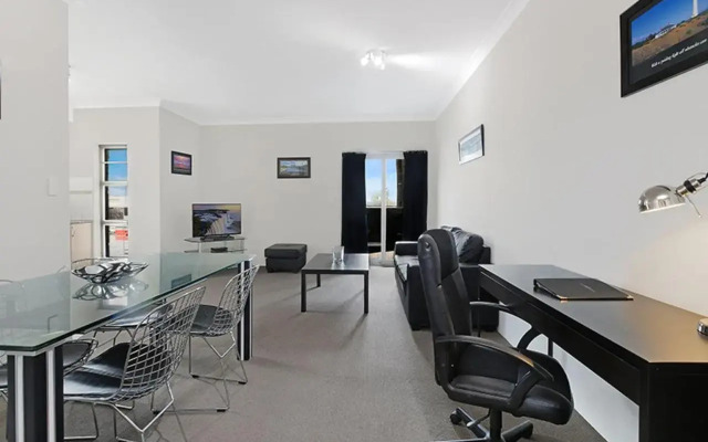 Sydney Airport Suites