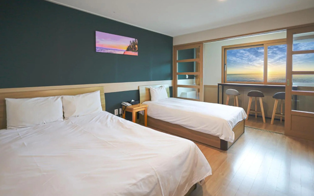 Fantastic Ocean View Sydney Hotel