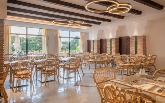 Iberostar Waves Royal Andalus