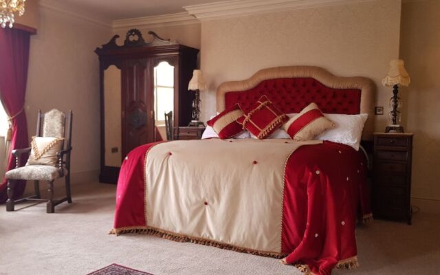 Rossington Hall