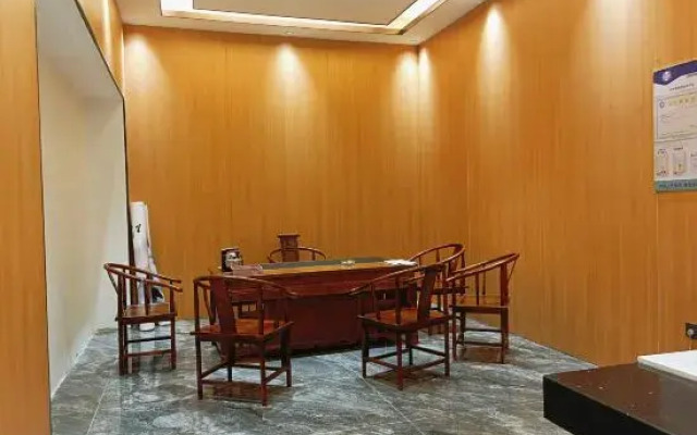 Menglian Starlight Smart Hotel