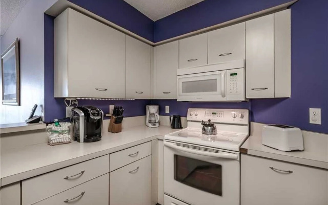 Vista Verde East 4-229