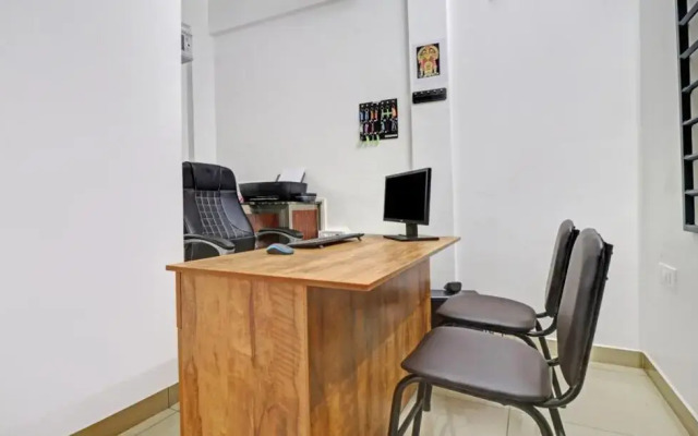 Treebo Nirupama, 750m from Aluva Railway station