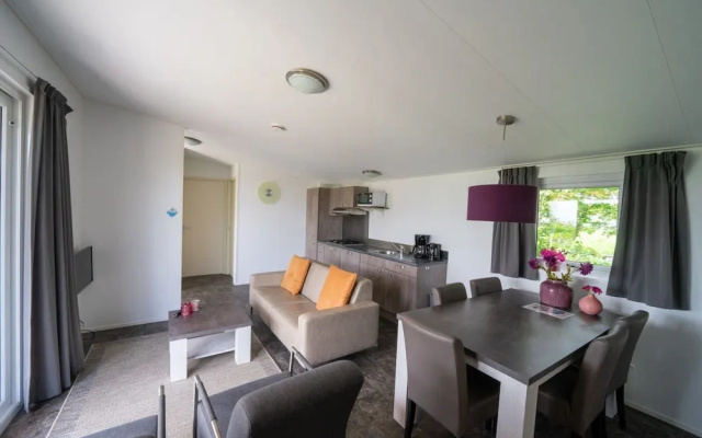 Modern Chalet With Dishwasher on the Markermeer