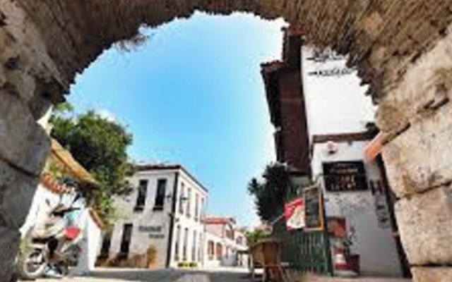 Teos Alesta Apart Pansiyon