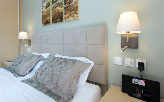 Melina Bay Boutique Hotel