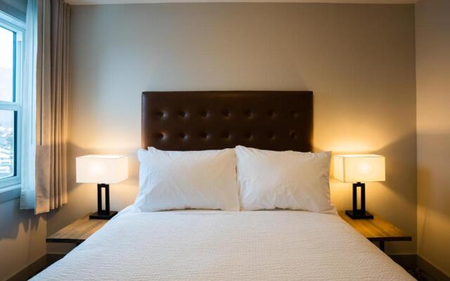 Basecamp Suites Banff in Banff, Canada from 535$, photos, reviews - zenhotels.com