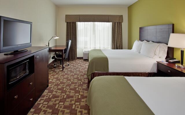 Holiday Inn Express Hotel & Stes Kansas City Sports Complex, an IHG Hotel