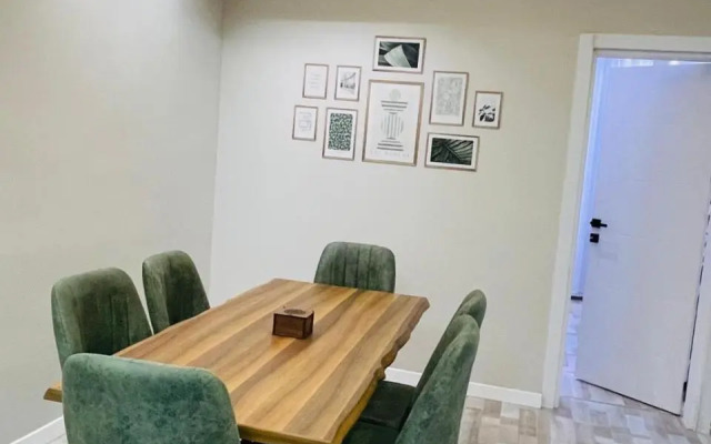Amora Suites