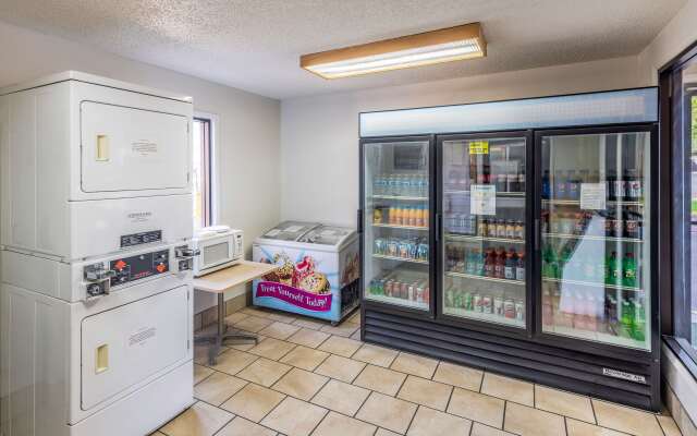 Motel 6 Clarkston, WA