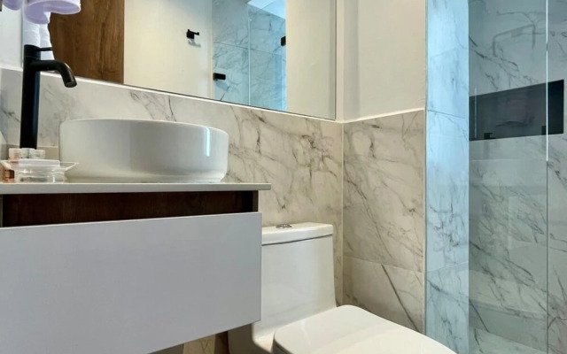 w Stunning 3BR With Terrace in Laureles