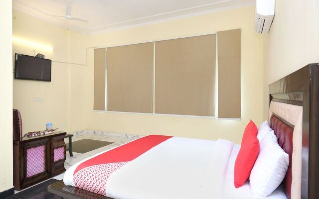 OYO 16695 Hotel Sun View