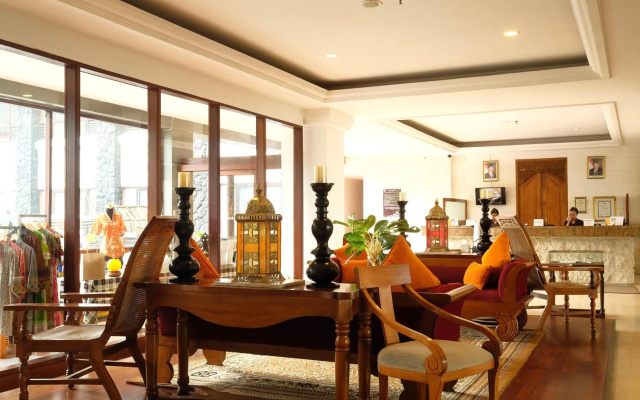 The Grand Hill Bistro Cafe & Resort-Hotel – Lobby – Cisarua