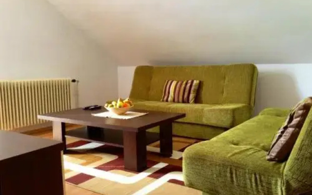 Weekend Apartments