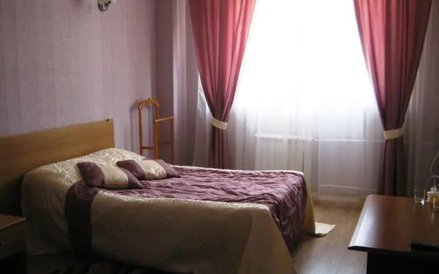 SOFI DE LYuKS, gostinichno-restorannyy kompleks