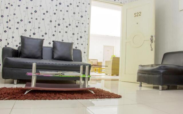 Apartemen MTC