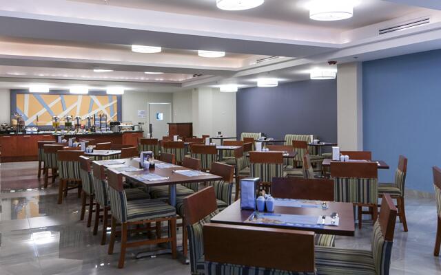 Holiday Inn Express Cabo San Lucas by IHG