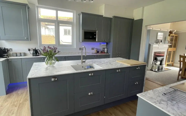 Winterstoke View, Family and dog Friendly Beach Retreat