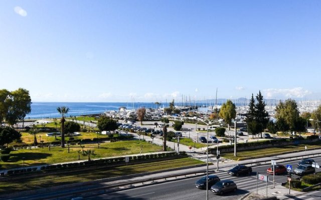142M Homm Bright Alimos Apartment With Marina View