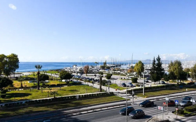 142M Homm Bright Alimos Apartment With Marina View