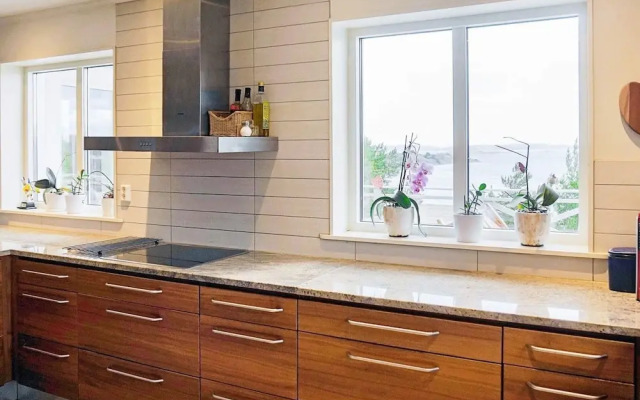 5 Person Holiday Home in Klovedal