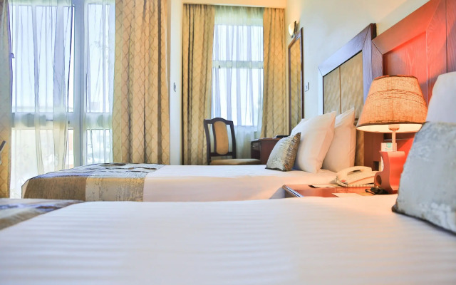 Swiss Inn Nexus Hotel