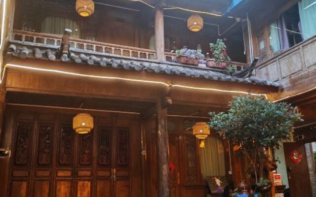 Guyuexuan Garden Inn (Dayan Ancient Town Mufu)