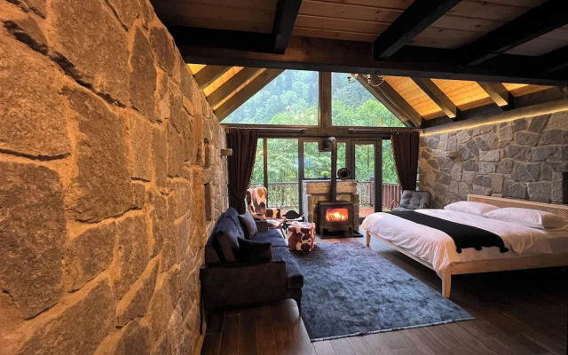 Ayder Vanak Stone Suites